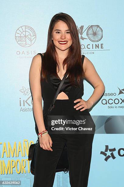 Tatiana del Real attends the "El Tamano Si Importa" Mexico City premiere red carpet at Cinepolis Oasis Coyoacan on January 24, 2017 in Mexico City,...