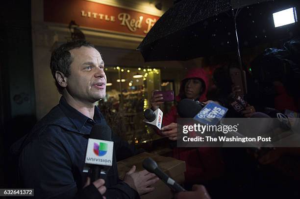 James Alefantis Photos And Premium High Res Pictures Getty Images james-alefantis-photos-and-premium-high-res-pictures-getty-images