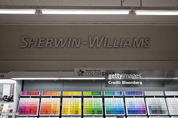 Sw Store Signage 136 Sherwin Williams Co Stock Photos, High-Res Pictures, and Images ...