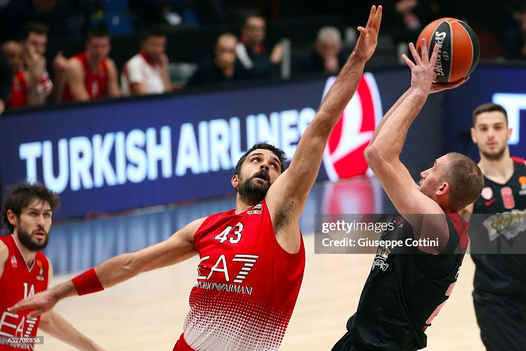 EA7 Emporio Armani Milan v Olympiacos Piraeus 2016/2017 Turkish Airlines EuroLeague