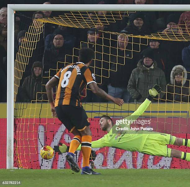 Tom Huddlestone of Hull City scores their first goal during the EFL Cup Semi-Final second leg match between Hull City and Manchester United at KCOM...