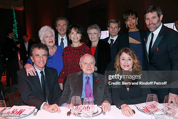 Jack Lang, Line Renaud, guest, Monique Lang, Pierre Berge, Francoise Barre-Sinoussi, professor Yves Levy, Daniela Lumbroso, Sonia Rolland and Jalil...