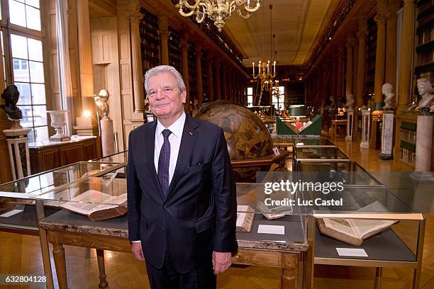 German President Joachim Gauck visits l'Institut de France on January 26, 2017 in Paris, France.