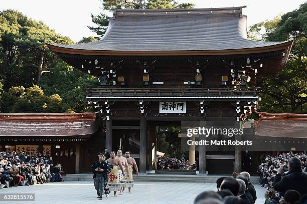 New Yokozuna Kisenosato arrives to perform the dohyoiri at Meiji Shrine on January 27, 2017 in Tokyo, Japan. Kisenosato is the first Yokozuna...