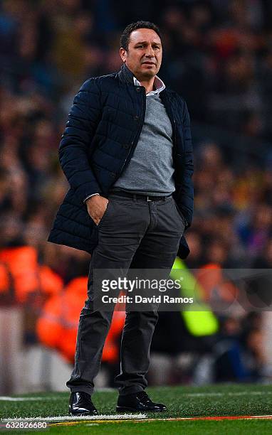 Head coach Eusebio Sacristan of Real Sociedad de Futbol looks on during the Copa del Rey quarter-final second leg match between FC Barcelona and Real...