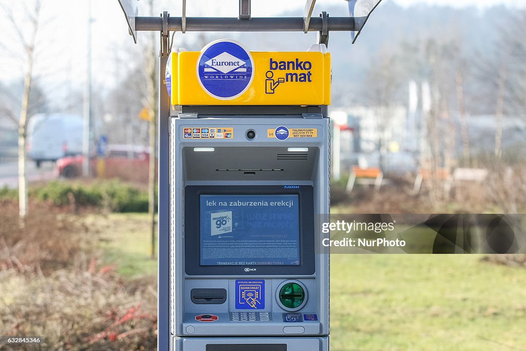 Euronet launches new proximity technology in their ATMs, Gdynia