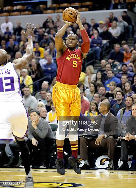 Lavoy Allen of the Indiana Pacers shoots the ball during the game against the Sacramento Kings at Bankers Life Fieldhouse on January 27, 2017 in...