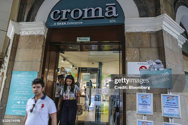 Croma Croma Store Photos and Premium High Res Pictures - Getty Images