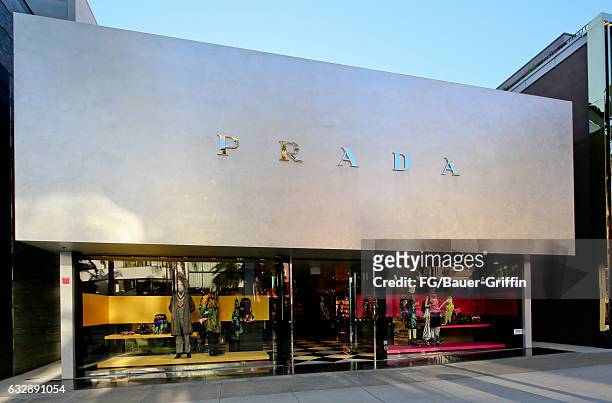 241 Prada Store Rodeo Drive Photos and Premium High Res Pictures - Getty  Images