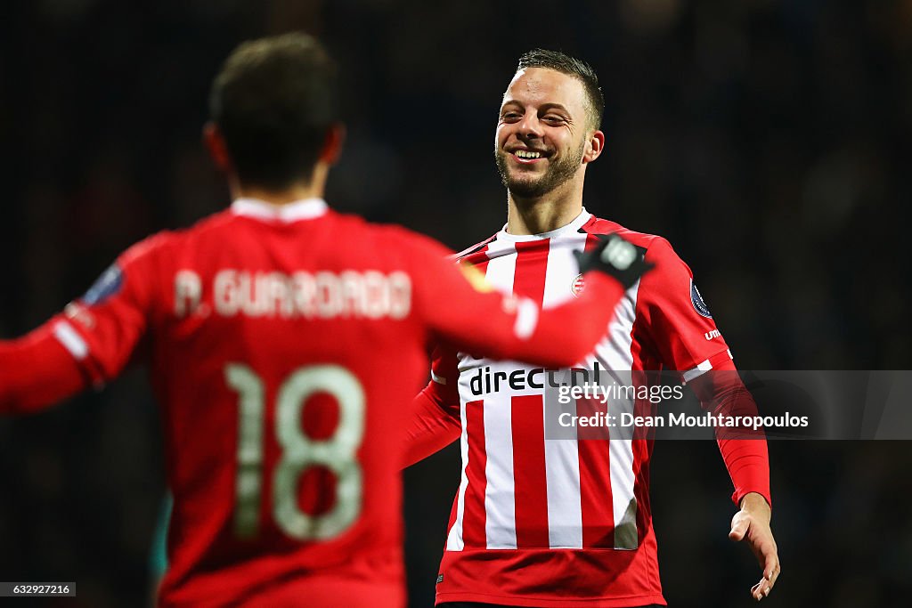Heracles Almelo v PSV Eindhoven - Eredivisie