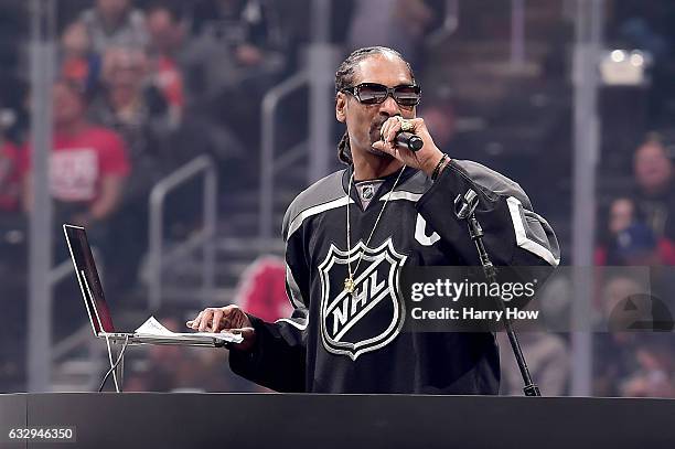 Snoop Dogg hosts the 2017 Coors Light NHL All-Star Skills Competition as part of the 2017 NHL All-Star Weekend at STAPLES Center on January 28, 2017...