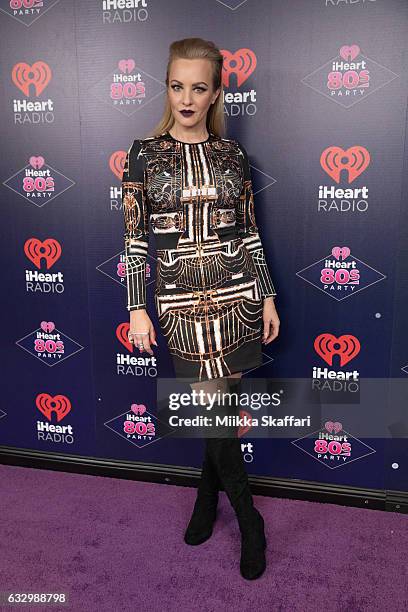 Actress Wendi McLendon-Covey arrives at the 2017 iHeart80s Party at SAP Center on January 28, 2017 in San Jose, California.