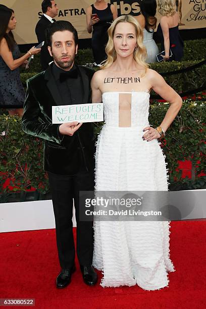 Actors Simon Helberg and Jocelyn Towne attend the 23rd Annual Screen Actors Guild Awards at The Shrine Expo Hall on January 29, 2017 in Los Angeles,...