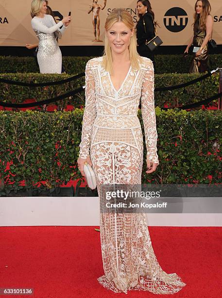 Actress Julie Bowen arrives at the 23rd Annual Screen Actors Guild Awards at The Shrine Expo Hall on January 29, 2017 in Los Angeles, California.