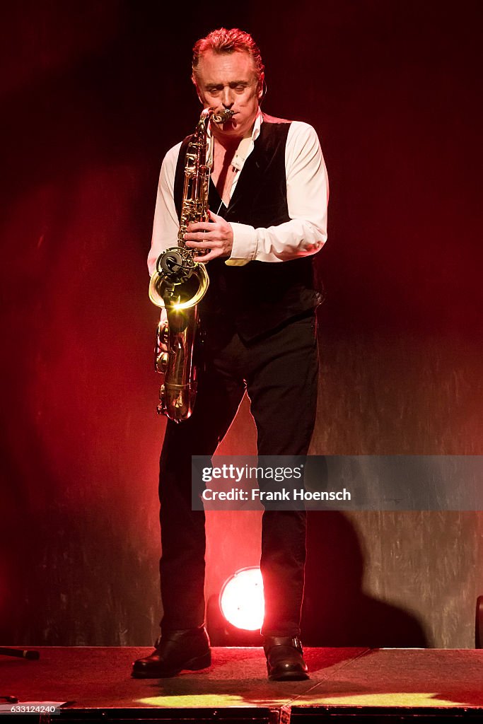 UB40 Perform In Berlin