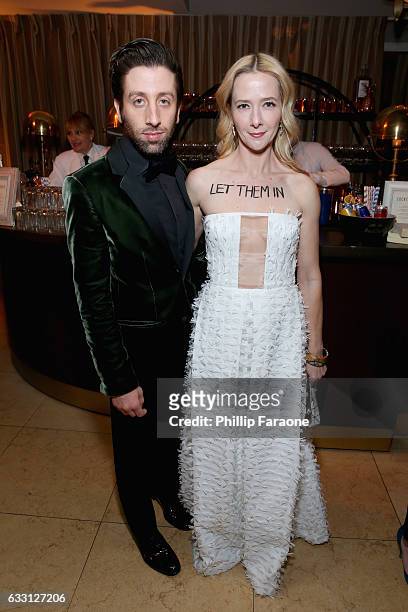 Actors Simon Helberg and Jocelyn Towne attend The Weinstein Company & Netflix's 2017 SAG After Party in partnership with Absolut Elyx at Sunset Tower...