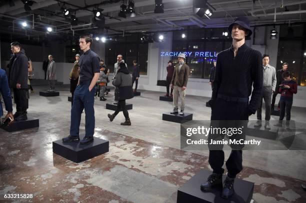 Prell Models 266 Zachary Prell Presentation Nyfw Mens Stock Photos, High-Res ...