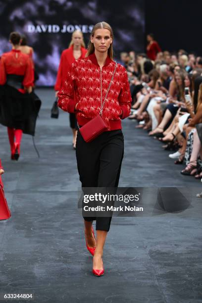 Scanlon Model 394 Mary Scanlon Photos & High Res Pictures - Getty Images
