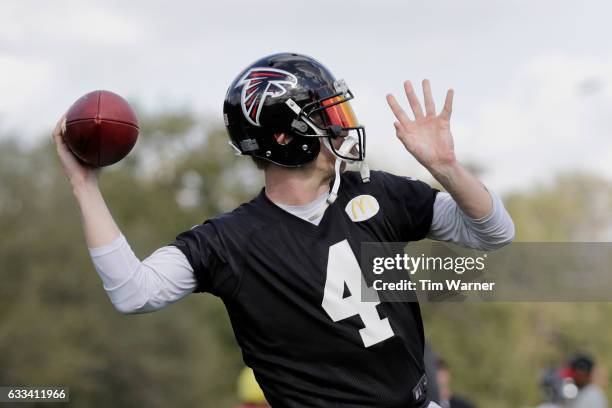 Matt Simms of the Atlanta Falcons throws a pass during a Super Bowl LI practice on February 1, 2017 in Houston, Texas.