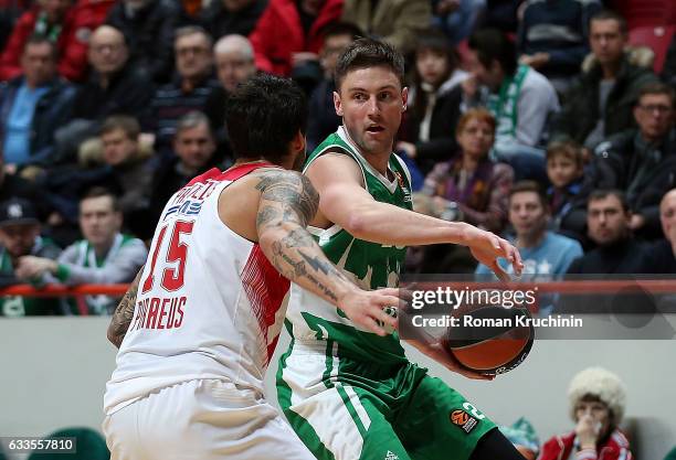 Vadim Panin, #20 of Unics Kazan competes with Georgios Printezis, #15 of Olympiacos Piraeus during the 2016/2017 Turkish Airlines EuroLeague Regular...