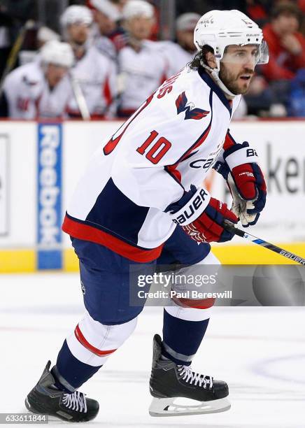 Mike Richards of the Washington Capitals plays in the game against the New Jersey Devils at the Prudential Center on February 6, 2016 in Newark, New...