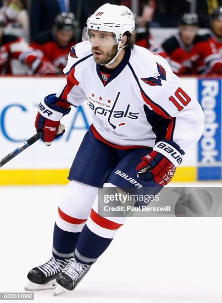 Mike Richards of the Washington Capitals plays in the game against the New Jersey Devils at the Prudential Center on February 6, 2016 in Newark, New...