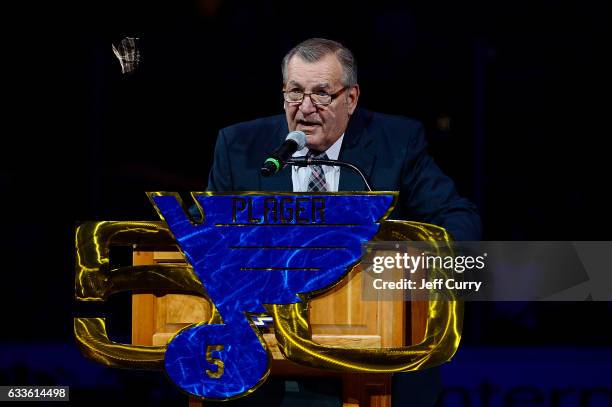 Bob Plager speaks during Plager's number retirement ceremony prior to a game between the Toronto Maple Leafs and the St. Louis Blues on February 2,...