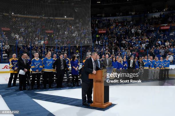 Bob Plager speaks during Plager's number retirement ceremony prior to a game between the Toronto Maple Leafs and the St. Louis Blues on February 2,...