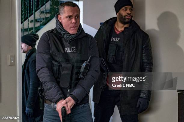 Seven Indictments" Episode 414 -- Pictured: Jason Beghe as Hank Voight, LaRoyce Hawkins as Kevin Atwater --
