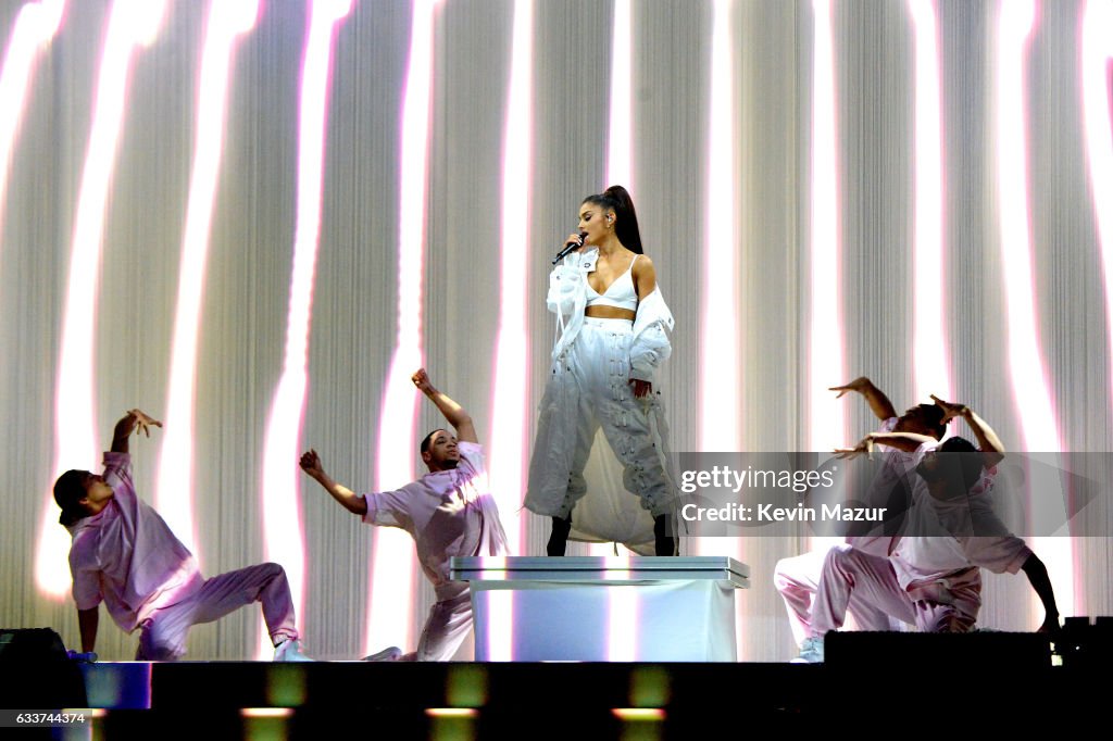 Ariana Grande "Dangerous Woman" Tour Opener - Phoenix