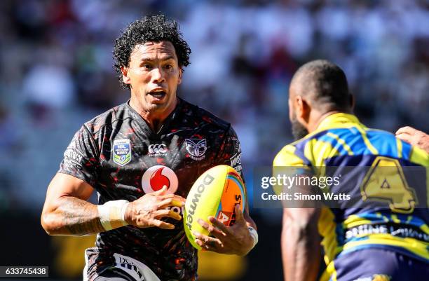 Ruben Wiki of the Warriors makes a break during the 2017 Auckland Nines match between the New Zealand Warriors and the Parramatta Eels at Eden Park...