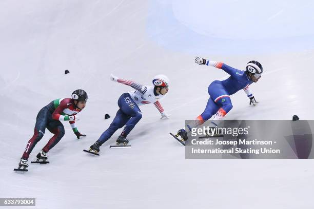 Thibaut Fauconnet of France leads the pack in the Men's 1000m final during day one of the ISU World Cup Short Track at EnergieVerbund Arena on...