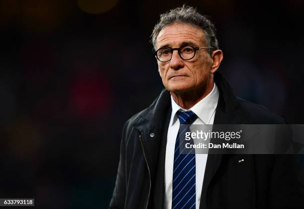 Guy Noves the head coach of France looks on prior to the RBS Six Nations match between England and France at Twickenham Stadium on February 4, 2017...