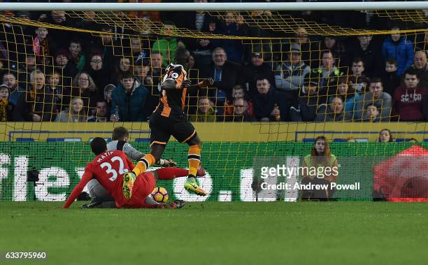 Oumar Niasse of Hull City Scores the second during the Premier League match between Hull City and Liverpool at KCOM Stadium on February 4, 2017 in...