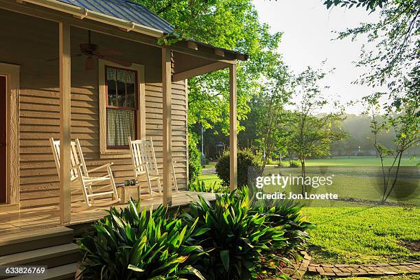 front porch in morning - lafayette luisiana imagens e fotografias de stock