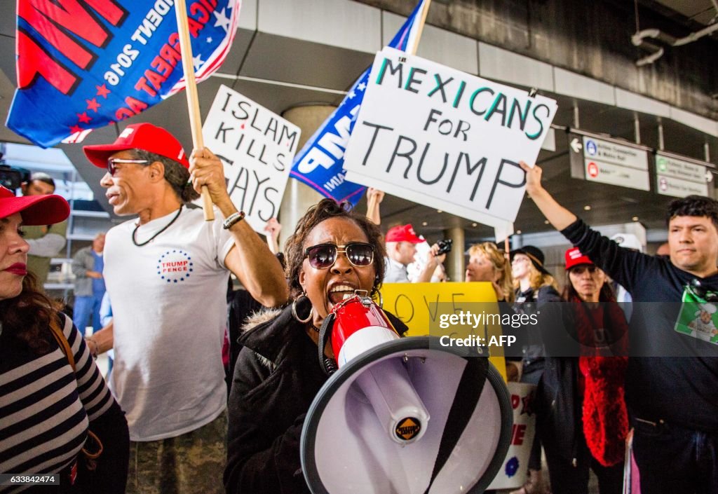 TOPSHOT-US-IMMIGRATION-TRUMP-PROTEST