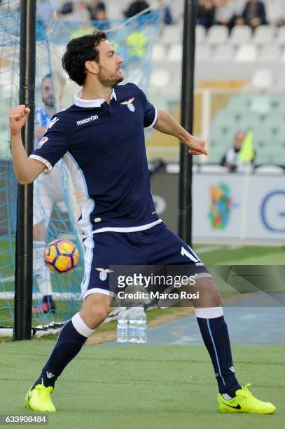 Marco Parolo of SS Lazio celebrates a third during the Serie A match between Pescara Calcio and SS Lazio at Adriatico Stadium on February 5, 2017 in...