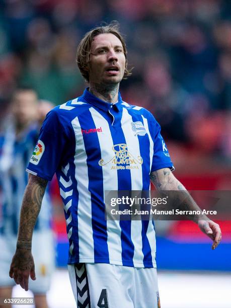 Alexis Ruano of Deportivo Alaves reacts during the La Liga match between Real Sporting de Gijon and Deportivo Alaves at Estadio El Molinon on...