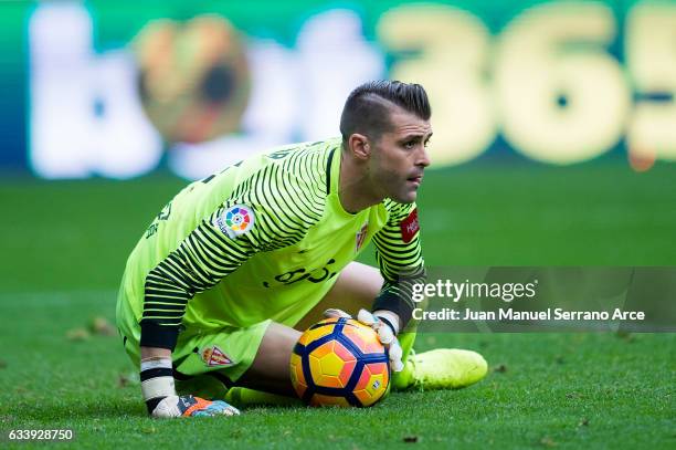 Ivan Cuellar of Real Sporting de Gijon controls the ball during the La Liga match between Real Sporting de Gijon and Deportivo Alaves at Estadio El...