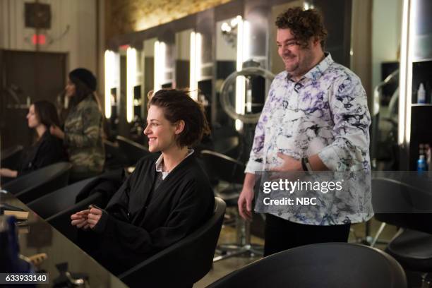 Kristen Stewart" Episode 1717 -- Pictured: Host Kristen Stewart and Bobby Moynihan during the "Meet Cute" sketch on January 31, 2017 --