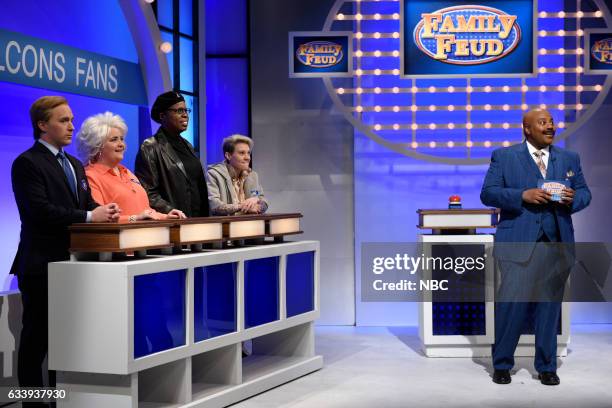 Kristen Stewart" Episode 1717 -- Pictured: Beck Bennett as Roger Goodell, Aidy Bryant as Paula Deen, Leslie Jones as Samuel L. Jackson, Kate McKinnon...