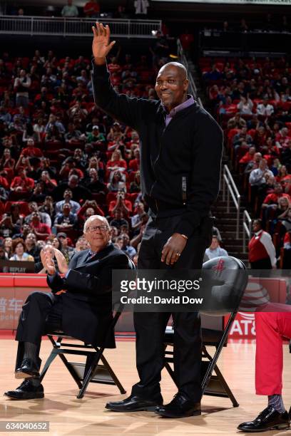 Legend, Hakeem Olajuwon waves to the crowd during the Yao Ming jersey retirement ceremony during the Chicago Bulls game against the Houston Rockets...
