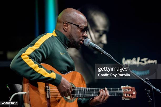 Musician Wyclef Jean performs songs from his new EP "Jouvert" during the Build Series at Build Studio on February 6, 2017 in New York City.