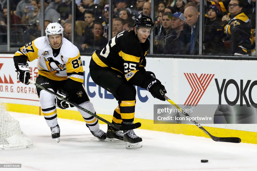 NHL: JAN 26 Penguins at Bruins