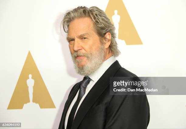 Actor Jeff Bridges arrives at the 89th Annual Academy Awards Nominee Luncheon at The Beverly Hilton Hotel on February 6, 2017 in Beverly Hills,...