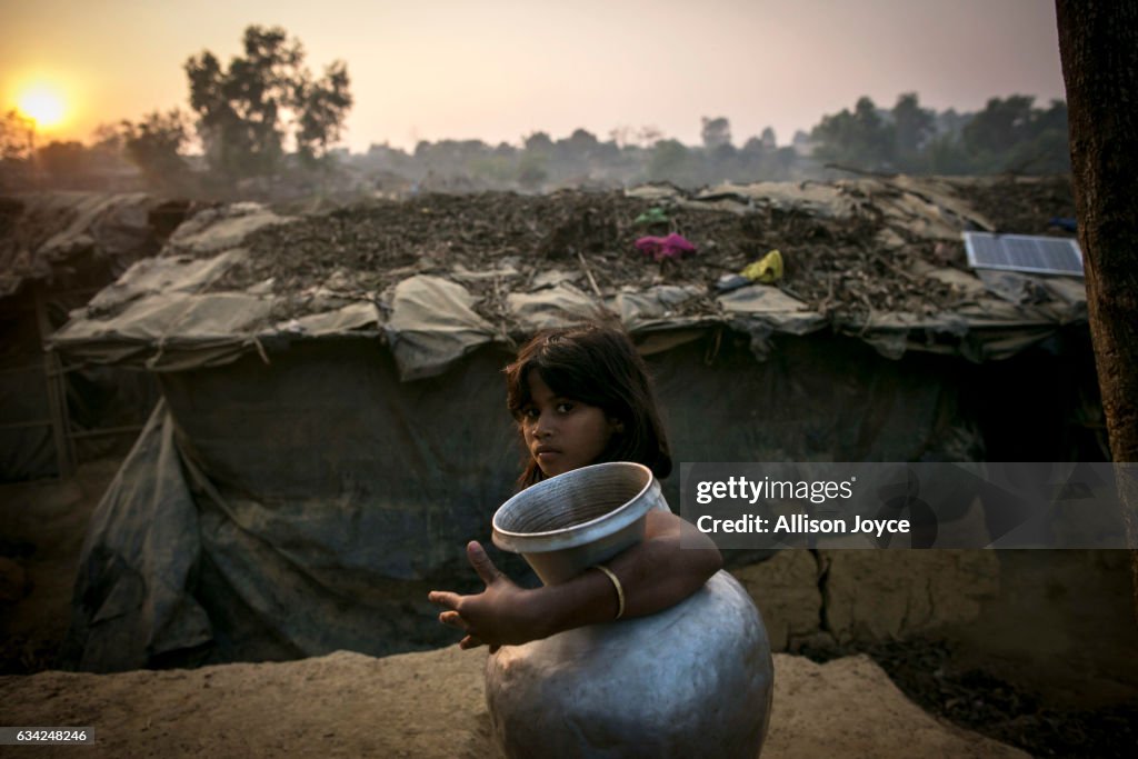 Rohingya Flee Into Bangladesh As Crisis Deepens