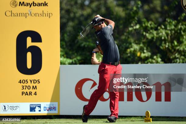 Arie Irawan of Malaysia in action during Day One of the Maybank Championship Malaysia at Saujana Golf and Country Club on February 9, 2017 in Kuala...