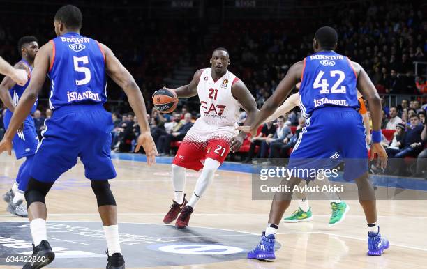 Rakim Sanders, #21 of EA7 Emporio Armani Milan in action during the 2016/2017 Turkish Airlines EuroLeague Regular Season Round 22 game between...