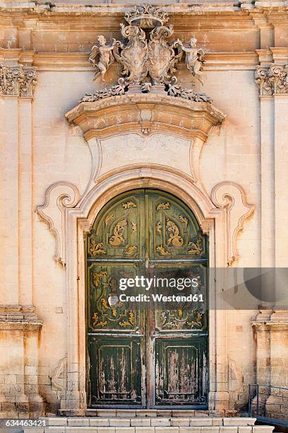 italy, sicily, noto, parrocchia madonna del carmine, portal of church - noto fotografías e imágenes de stock