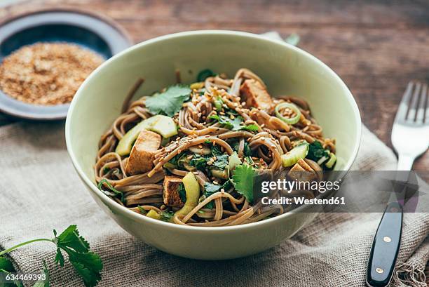 japanese otsu salad with buckwheat noodles, soba - buckwheat fotografías e imágenes de stock